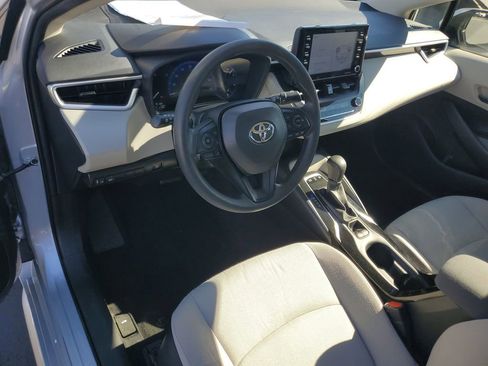 Used 2022 Toyota Corolla LE image 8
