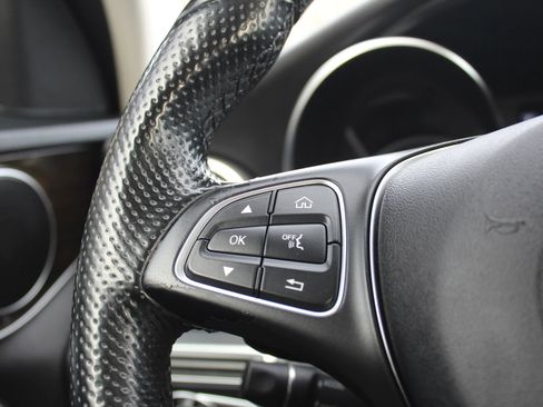 Used 2017 Mercedes-Benz C 300 4MATIC Sedan image 28