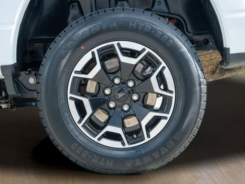 Used 2022 Ford F150 Lightning Pro image 31