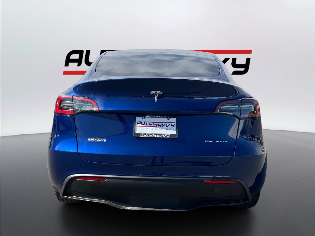 Used 2024 Tesla Model Y Long Range AWD/4WD image 6