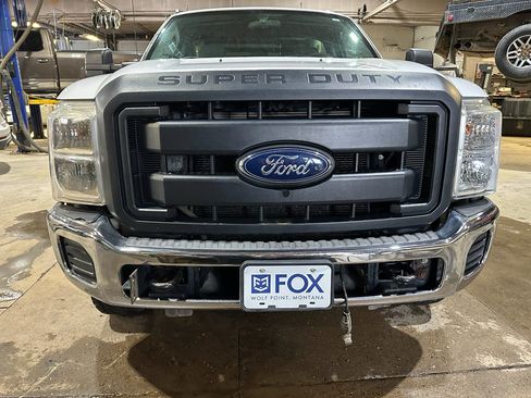Used 2014 Ford F250 XL w/ XL Value Package image 4