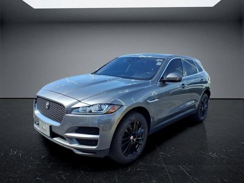 Used 2019 Jaguar F-PACE Prestige AWD/4WD image 7