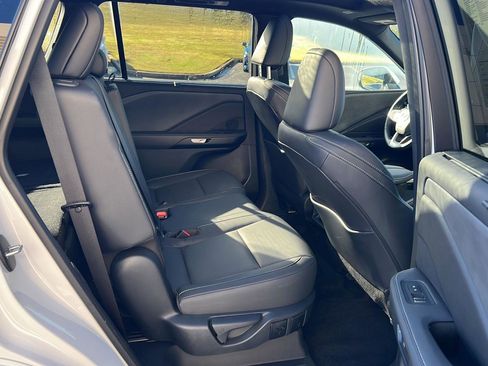 Certified 2025 Lexus TX 350 AWD w/ Technology Package image 12