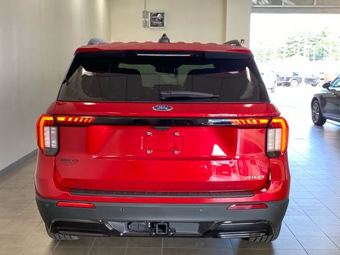 New 2026 Ford Explorer ST-Line w/ ST-Line Street Pack AWD/4WD image 6