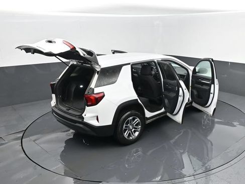Used 2025 GMC Terrain Elevation AWD/4WD image 27