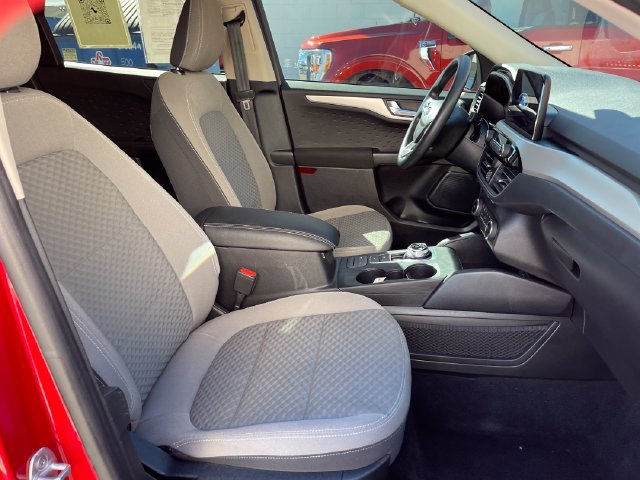 Used 2020 Ford Escape SE FWD image 36