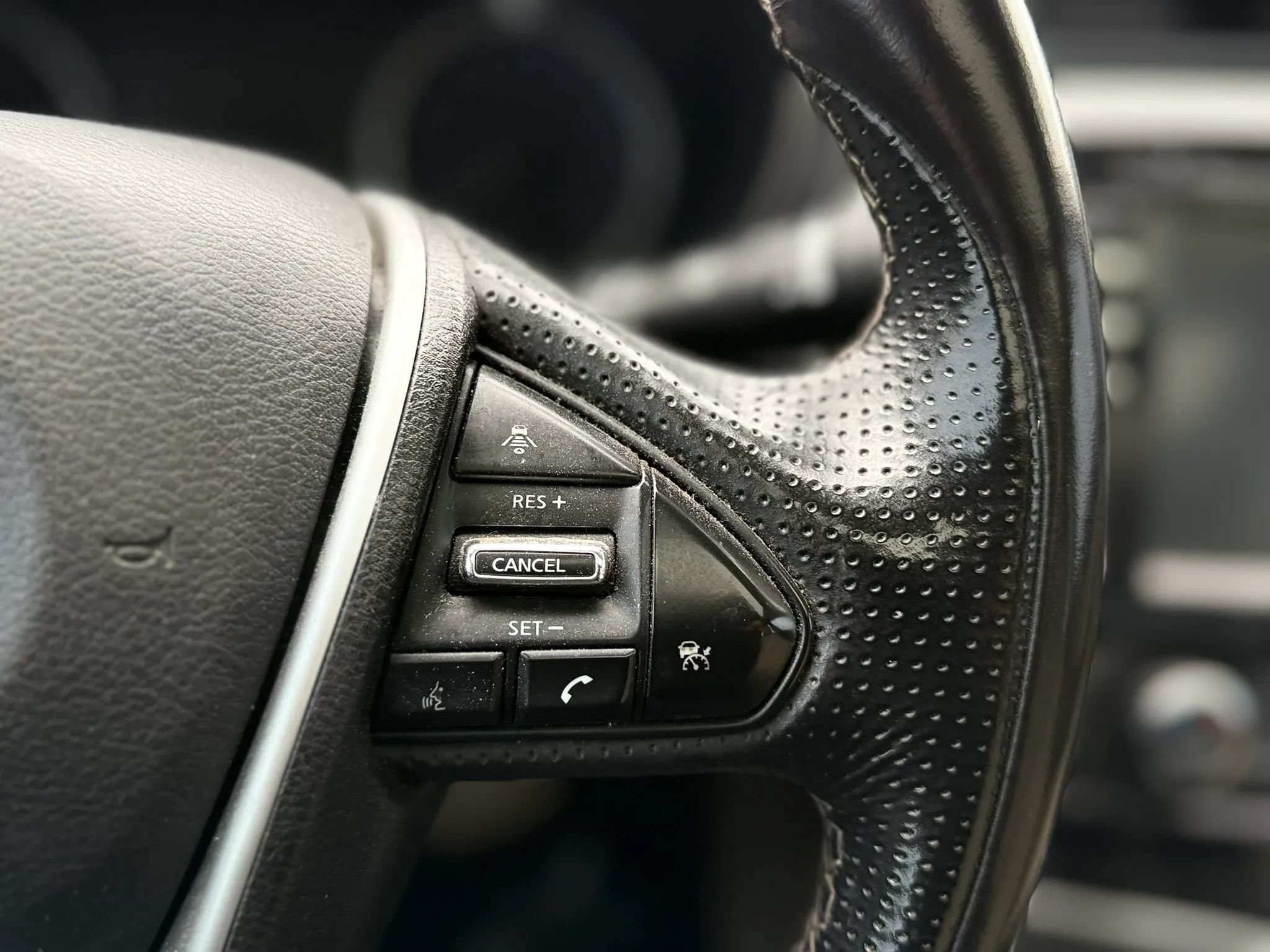 Used 2016 Nissan Maxima Platinum w/ Interior Lighting Package FWD image 26