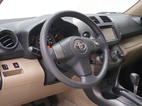 Used 2011 Toyota RAV4 2WD V6 w/ Base V6 Extra Value Pkg image 10