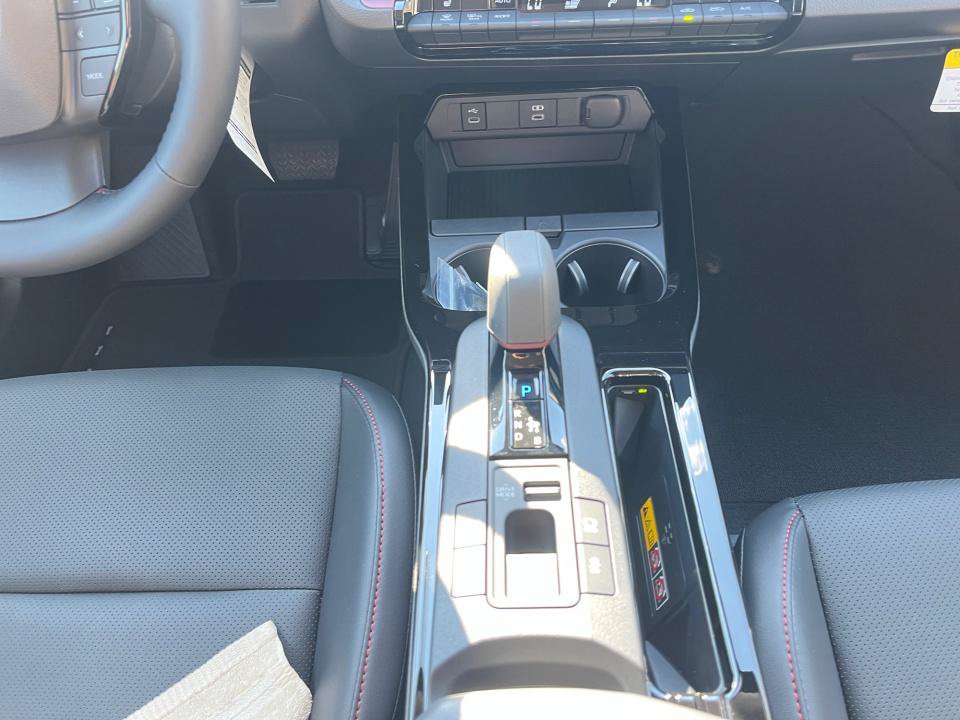New 2027 Toyota Prius Plug-In Hybrid FWD image 17