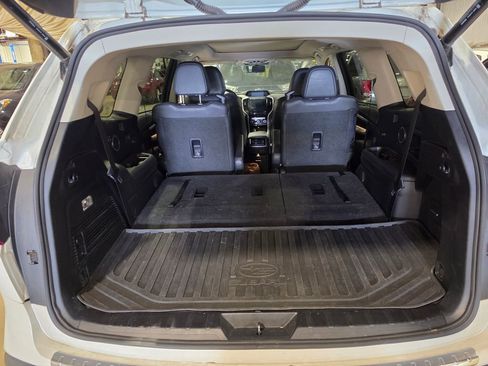 Used 2022 Subaru Ascent Touring w/ Popular Package #2A AWD/4WD image 7