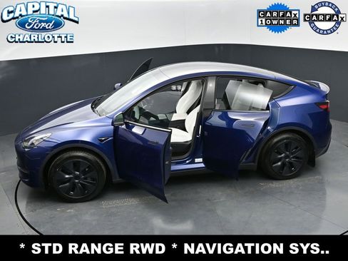 Used 2024 Tesla Model Y 2WD image 30