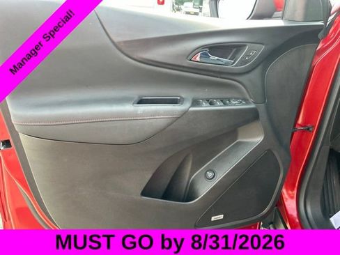 Used 2022 Chevrolet Equinox RS w/ RS Leather Package FWD image 11