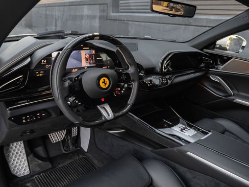 Used 2025 Ferrari Purosangue AWD/4WD image 11