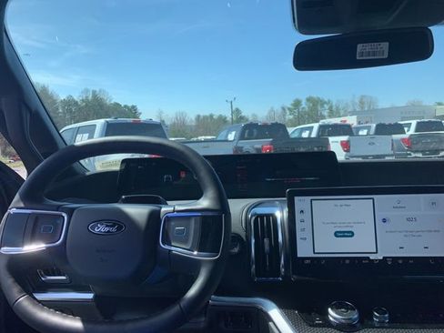 New 2026 Ford Expedition Platinum w/ Stealth Appearance Package image 27