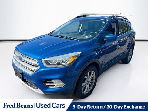 Used 2017 Ford Escape SE w/ Equipment Group 201A AWD/4WD image 3