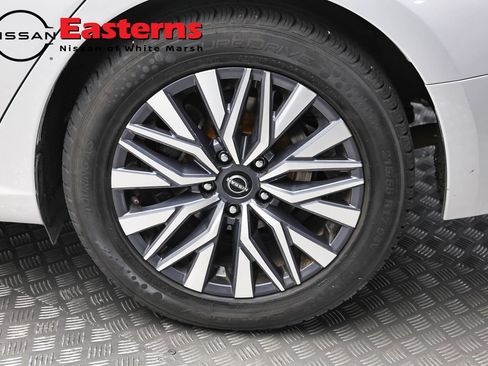 Used 2023 Nissan Altima 2.5 SV FWD image 8