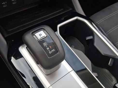 Used 2025 Mitsubishi Outlander SE AWD/4WD image 30