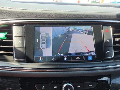 Used 2022 Buick Enclave Premium AWD/4WD image 23
