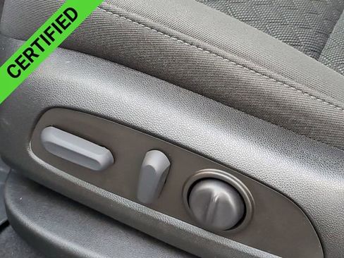 Used 2022 Chevrolet Blazer LT image 36