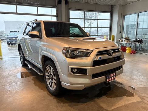 Used 2023 Toyota 4Runner TRD Sport image 6