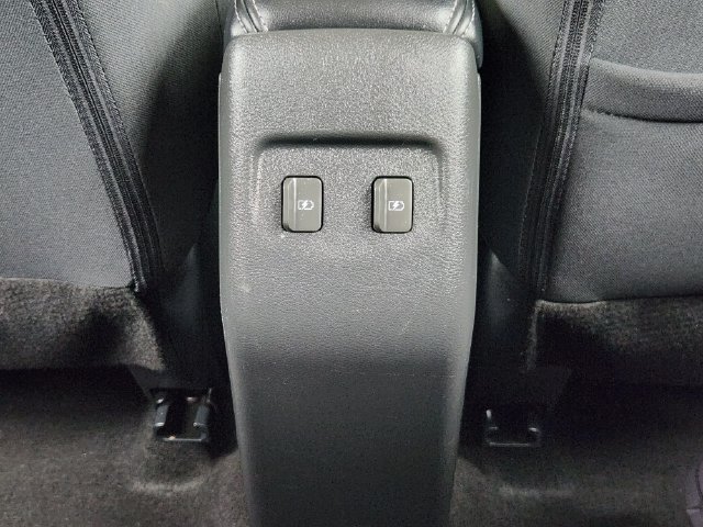 Used 2024 Nissan Kicks SV FWD image 31