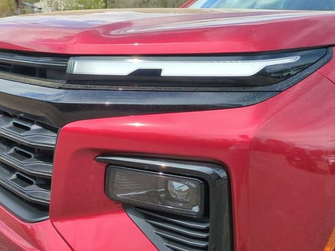 New 2026 Chevrolet Traverse LT w/ Midnight/Sport Edition FWD image 9