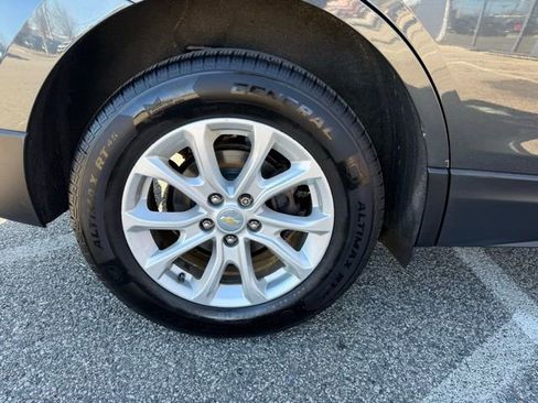 Used 2019 Chevrolet Equinox LS image 13