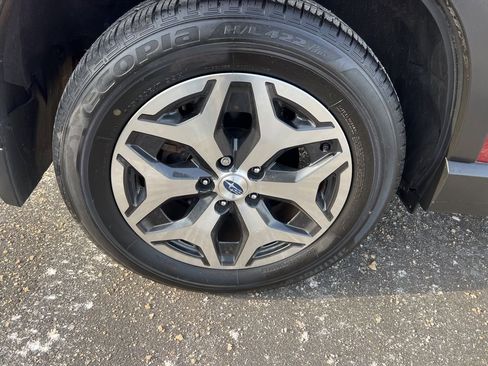 Certified 2023 Subaru Forester Premium image 55