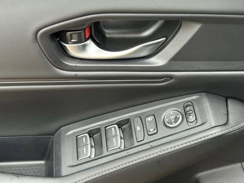 Used 2025 Honda Accord Sport image 17