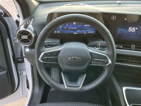 New 2025 Chevrolet Equinox LT w/ Midnight Edition image 16