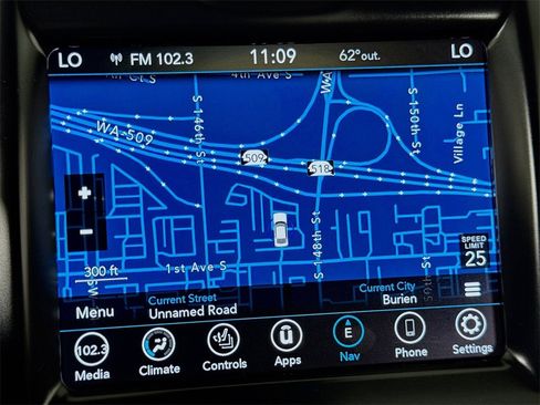 Used 2023 Chrysler 300 Touring L image 42