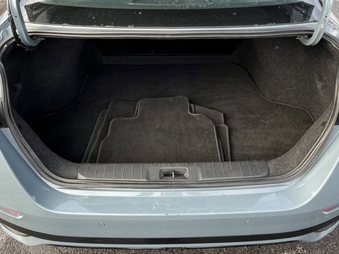 Used 2025 Nissan Sentra SR image 4