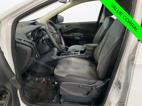 Used 2017 Ford Escape S FWD image 9