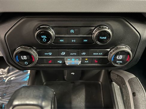 Used 2021 Ford Bronco Big Bend image 9