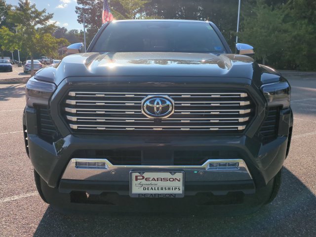Used 2025 Toyota Tacoma Limited AWD/4WD image 9