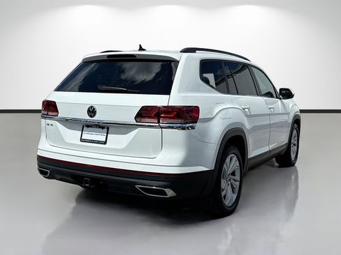 Used 2023 Volkswagen Atlas SE w/ Panoramic Sunroof Package FWD image 3