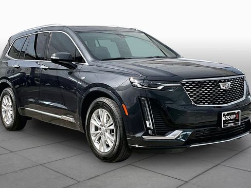 Used 2023 Cadillac XT6 Luxury FWD image 3