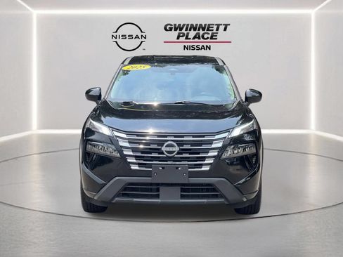 Used 2025 Nissan Rogue SV AWD/4WD image 27