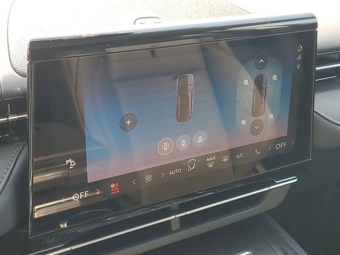 New 2026 Lincoln Nautilus Reserve image 25