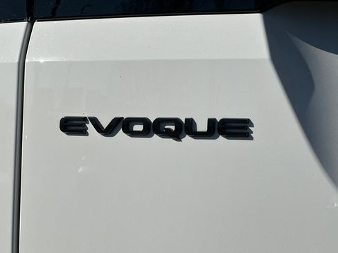 Used 2024 Land Rover Range Rover Evoque Dynamic SE image 21