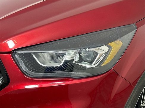 Used 2019 Ford Escape SEL image 23