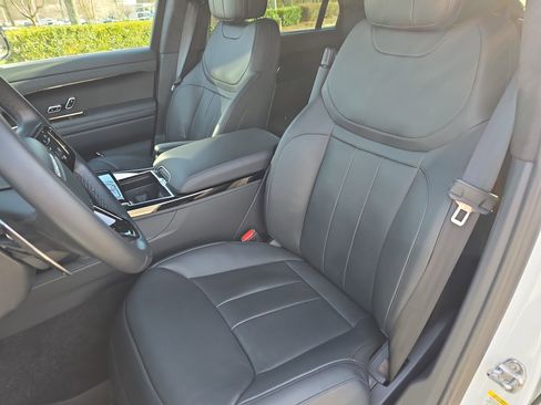 Certified 2025 Land Rover Range Rover Sport Autobiography image 15