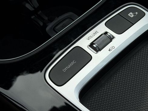 Used 2025 Mercedes-Benz CLA 250 4MATIC image 29