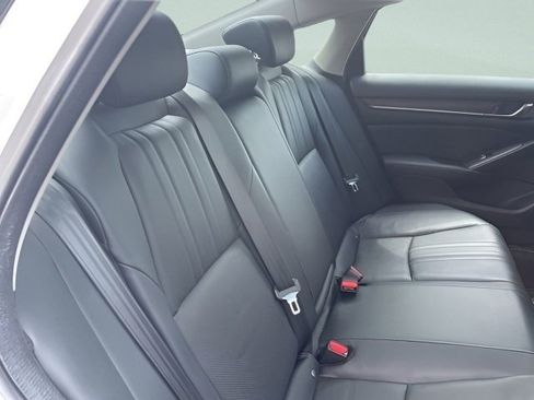 Used 2018 Honda Accord EX-L image 9