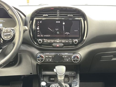 Certified 2023 Kia Soul EX FWD image 25