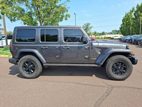 Used 2019 Jeep Wrangler Unlimited Sahara w/ Quick Order Package 24M Moab AWD/4WD image 7