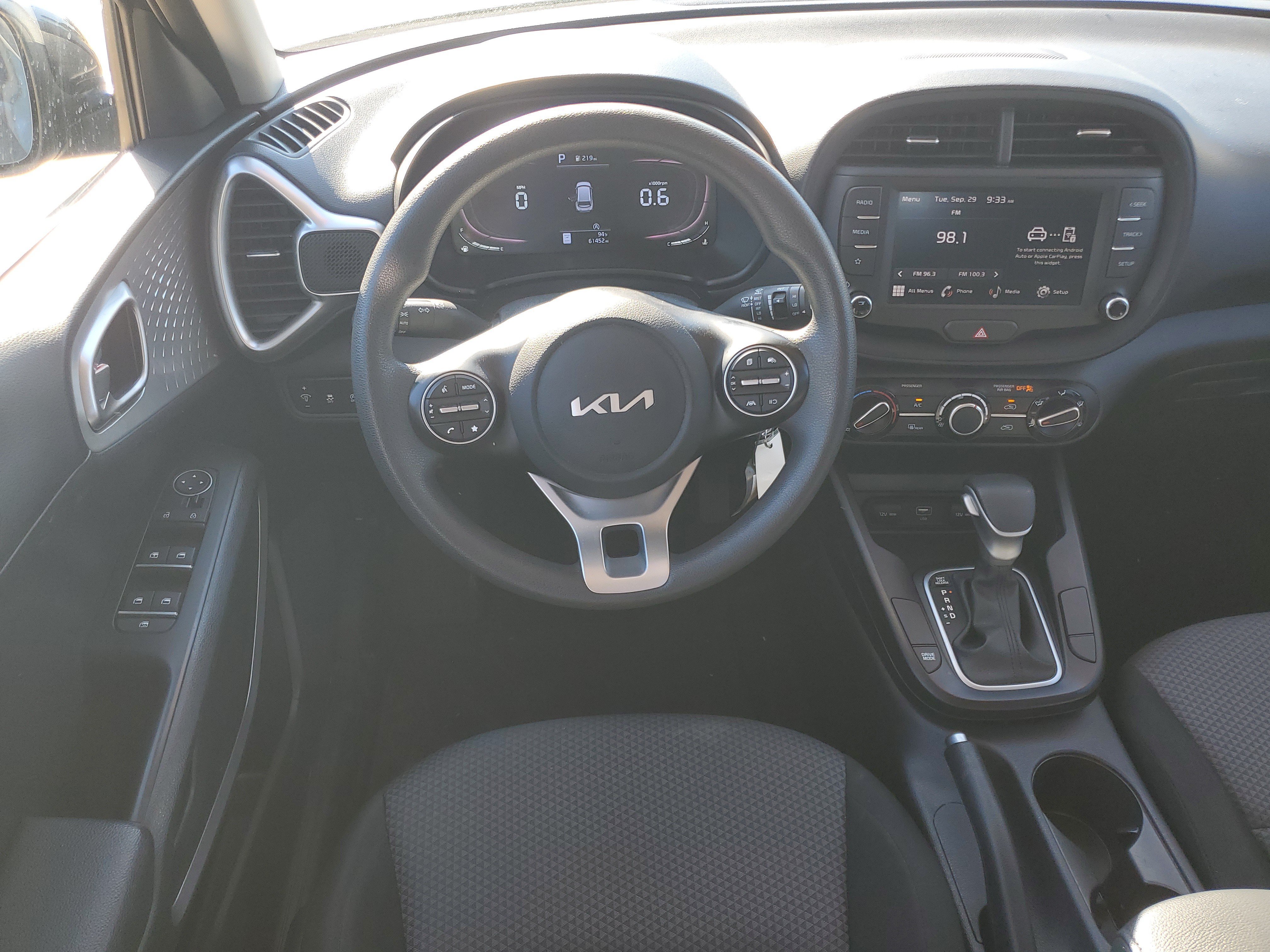 Used 2024 Kia Soul LX w/ Option Group 015 FWD image 29