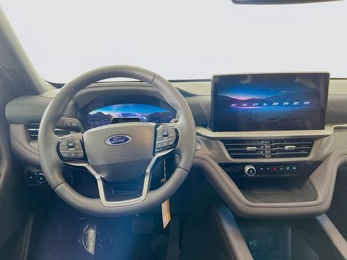 New 2026 Ford Explorer Platinum w/ LUX Leather Package image 28