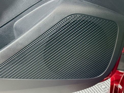 Used 2025 Toyota Corolla LE image 19