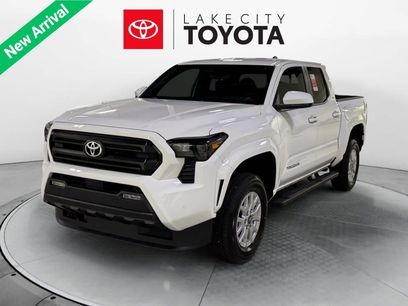 New 2025 Toyota Tacoma SR5
